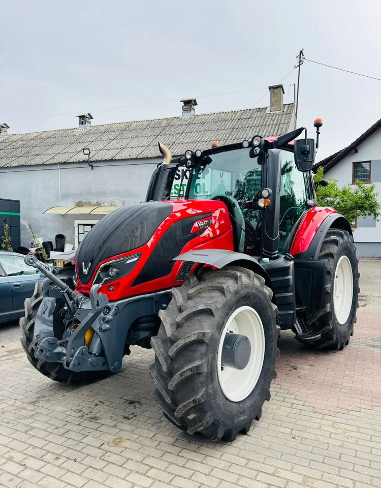 Valtra T154 - Traktor: slika 1 Valtra T154 - Traktor: slika 1