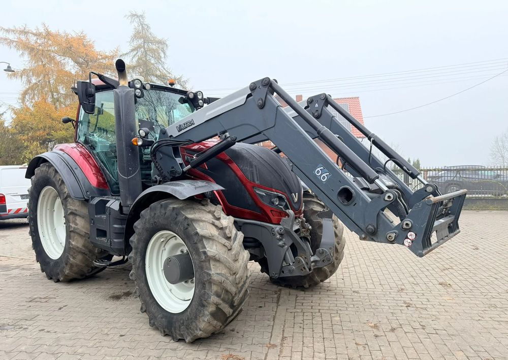 Valtra T174 - Traktor: slika 2 Valtra T174 - Traktor: slika 2