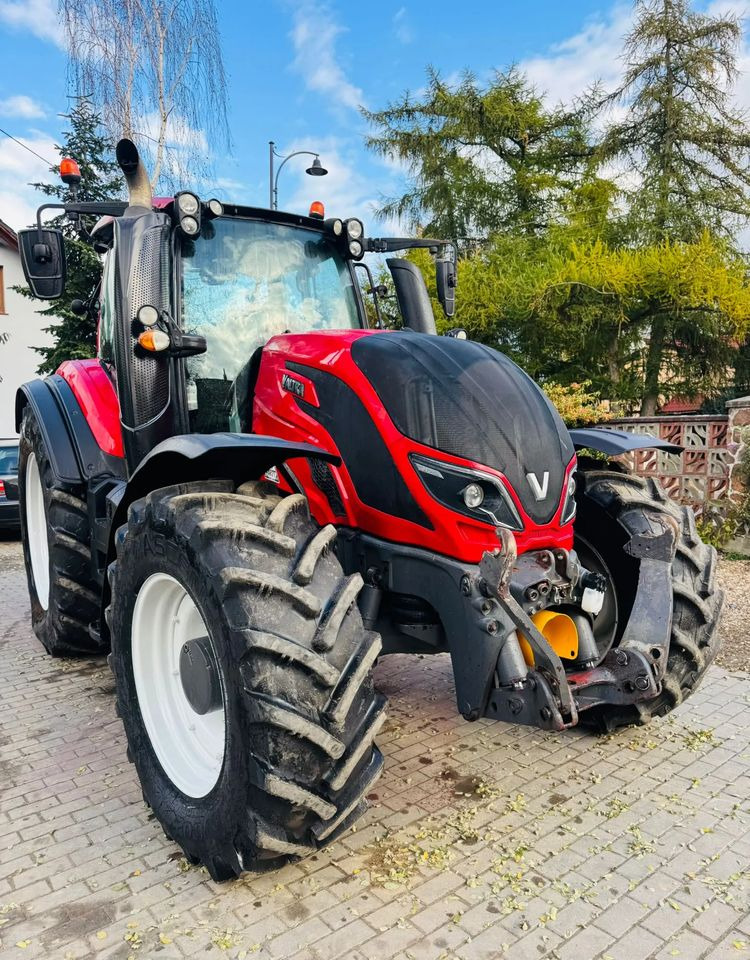 Valtra T194 Versu Twin Trac - Traktor: slika 4 Valtra T194 Versu Twin Trac - Traktor: slika 4