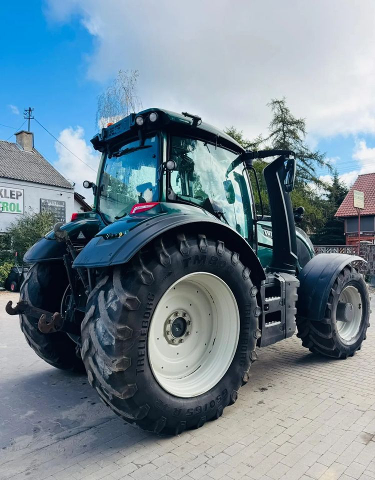 Traktor Valtra T214 Versu: slika 6