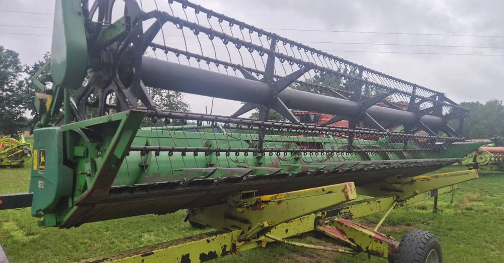 John Deere 922 - Prednji deo kombajna: slika 4 John Deere 922 - Prednji deo kombajna: slika 4