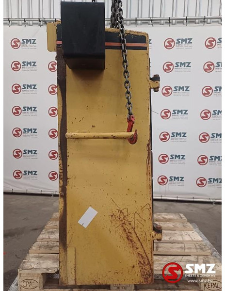Caterpillar Occ grille D6M Caterpillar - Hauba: slika 3 Caterpillar Occ grille D6M Caterpillar - Hauba: slika 3