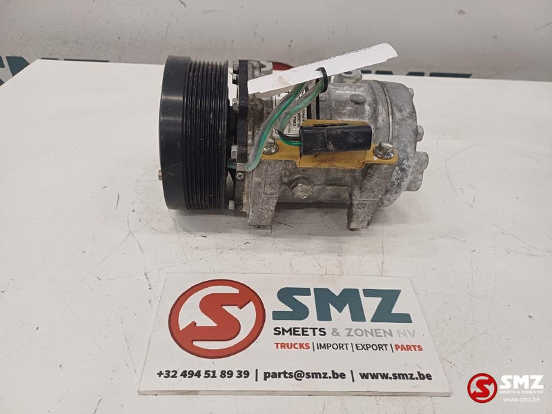 Caterpillar Refrigerant compressor Caterpillar - Motor i delovi za Oprema za rukovanje materijalima: slika 2 Caterpillar Refrigerant compressor Caterpillar - Motor i delovi za Oprema za rukovanje materijalima: slika 2