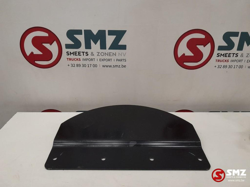 Caterpillar Swivel guard steel plate Caterpillar - Ram/ Šasija za Oprema za rukovanje materijalima: slika 3 Caterpillar Swivel guard steel plate Caterpillar - Ram/ Šasija za Oprema za rukovanje materijalima: slika 3