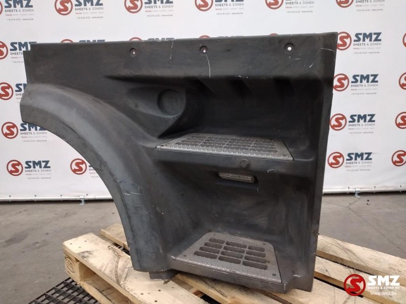 DAF Occ Opstapbak rechts met Groeneveld vetsmering - Prag za Kamion: slika 1 DAF Occ Opstapbak rechts met Groeneveld vetsmering - Prag za Kamion: slika 1