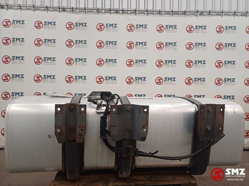 DAF Occ brandstoftank met steunen 750L DAF - Rezervoar za gorivo za Kamion: slika 2 DAF Occ brandstoftank met steunen 750L DAF - Rezervoar za gorivo za Kamion: slika 2