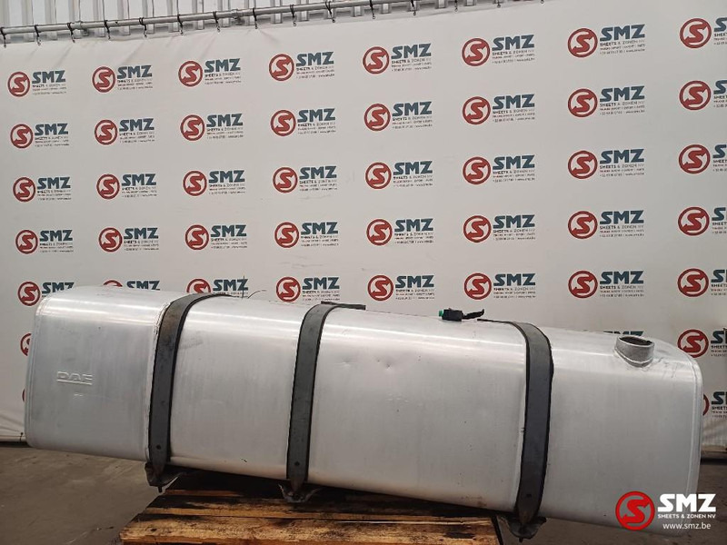 DAF Occ brandstoftank met steunen 850L DAF - Rezervoar za gorivo za Kamion: slika 1 DAF Occ brandstoftank met steunen 850L DAF - Rezervoar za gorivo za Kamion: slika 1