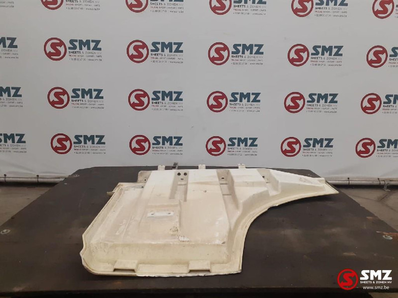 DAF Occ deurverlenging rechts DAF - Vrata i delovi za Kamion: slika 2 DAF Occ deurverlenging rechts DAF - Vrata i delovi za Kamion: slika 2