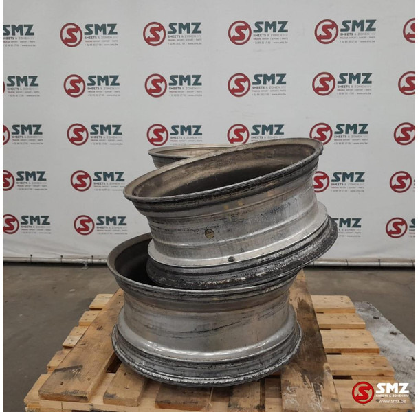 Diversen Occ set van 4 velgen 22,5 x 9,00 Alcoa - Felna za Kamion: slika 4 Diversen Occ set van 4 velgen 22,5 x 9,00 Alcoa - Felna za Kamion: slika 4