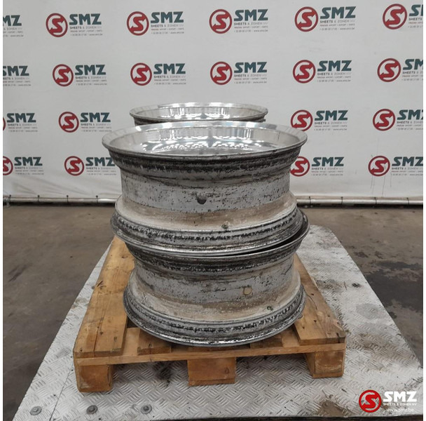 Diversen Occ set van 4 velgen 22.5x9.00 Alcoa - Felna za Kamion: slika 3 Diversen Occ set van 4 velgen 22.5x9.00 Alcoa - Felna za Kamion: slika 3