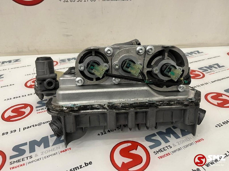 Iveco Occ ASTRONIC GEAR SELECTOR IVECO - Menjač za Kamion: slika 4 Iveco Occ ASTRONIC GEAR SELECTOR IVECO - Menjač za Kamion: slika 4