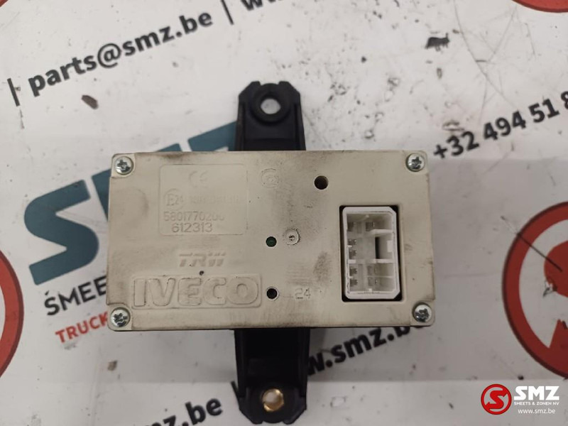 Iveco Occ ECU centrale vergrendeling Iveco - Upravljačka jedinica za Kamion: slika 2 Iveco Occ ECU centrale vergrendeling Iveco - Upravljačka jedinica za Kamion: slika 2