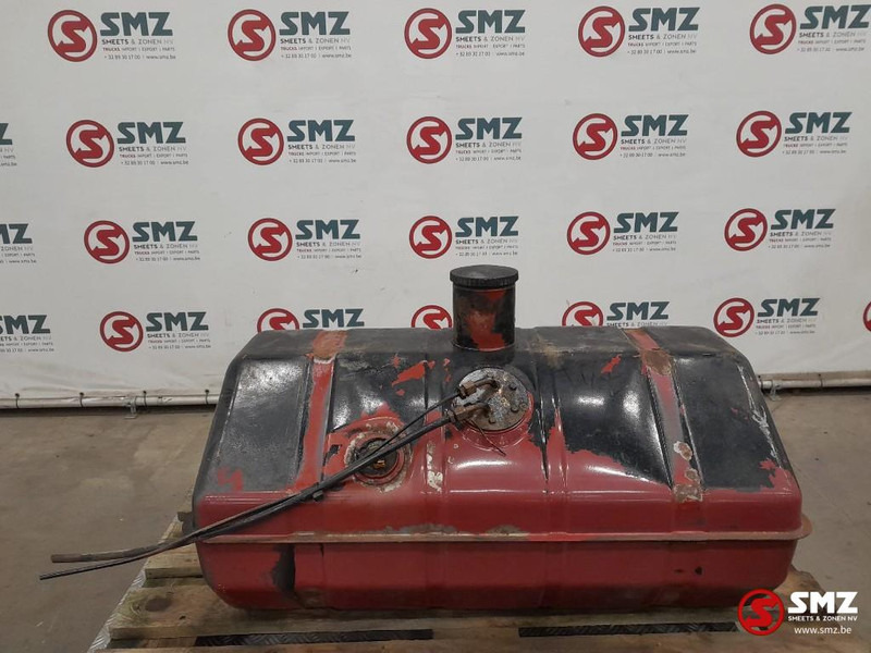 Iveco Occ brandstoftank 130L Iveco - Rezervoar za gorivo za Kamion: slika 1 Iveco Occ brandstoftank 130L Iveco - Rezervoar za gorivo za Kamion: slika 1