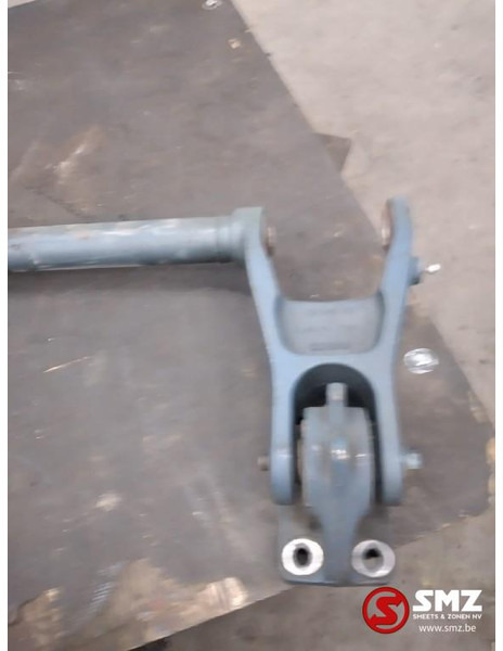 Iveco Occ cabinekantelbeugel Iveco - Oslanjanje kabine za Kamion: slika 2 Iveco Occ cabinekantelbeugel Iveco - Oslanjanje kabine za Kamion: slika 2