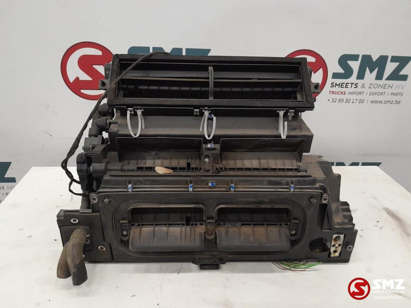 Iveco Occ kachelhuis Iveco - Grejanje/ Ventilacija za Kamion: slika 1 Iveco Occ kachelhuis Iveco - Grejanje/ Ventilacija za Kamion: slika 1