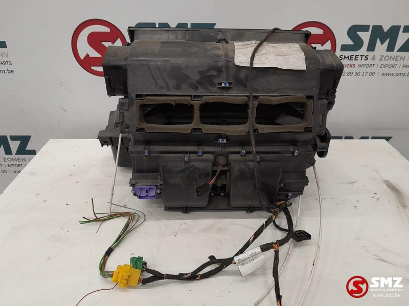 Iveco Occ kachelhuis Iveco - Grejanje/ Ventilacija za Kamion: slika 2 Iveco Occ kachelhuis Iveco - Grejanje/ Ventilacija za Kamion: slika 2