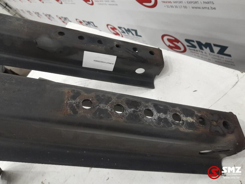 Iveco Occ set brandstoftanksteunen Iveco Stralis 4206812 - Rezervoar za gorivo za Kamion: slika 3 Iveco Occ set brandstoftanksteunen Iveco Stralis 4206812 - Rezervoar za gorivo za Kamion: slika 3