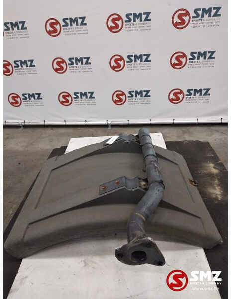 Iveco Occ spatbord rechts Iveco 41002409 - Karoserija i eksterijer za Kamion: slika 2 Iveco Occ spatbord rechts Iveco 41002409 - Karoserija i eksterijer za Kamion: slika 2