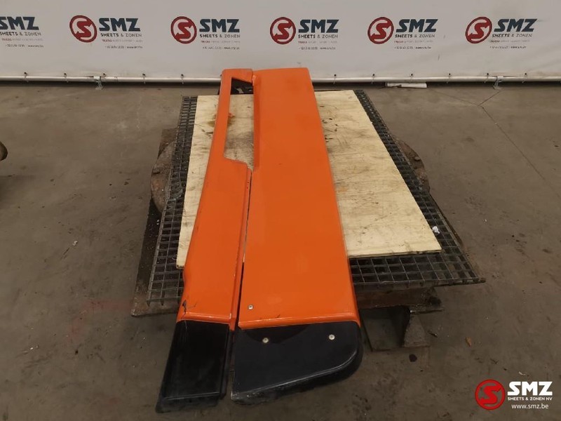 Iveco Occ zijspoiler links Iveco Stralis - Aerodinamika/ Spojler za Kamion: slika 1 Iveco Occ zijspoiler links Iveco Stralis - Aerodinamika/ Spojler za Kamion: slika 1