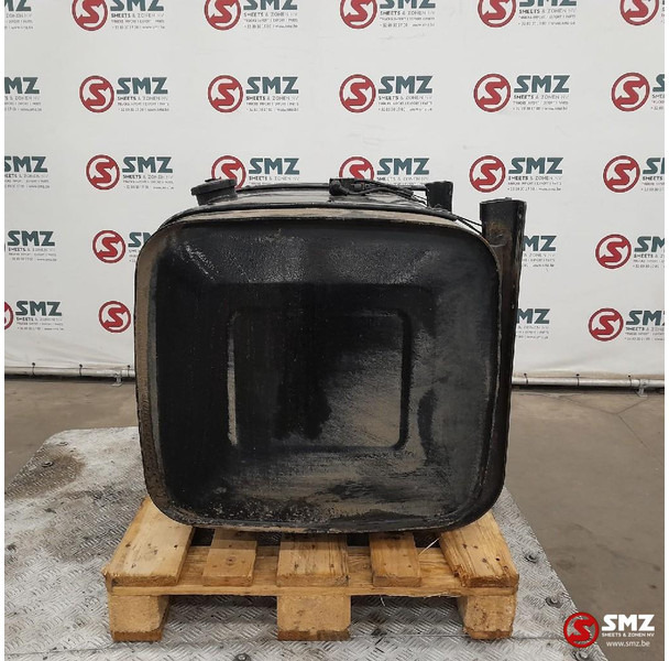 MAN Occ brandstoftank 300L MAN - Rezervoar za gorivo za Kamion: slika 3 MAN Occ brandstoftank 300L MAN - Rezervoar za gorivo za Kamion: slika 3