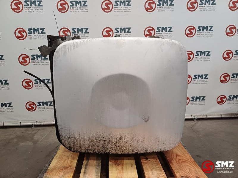 MAN Occ brandstoftank met steunen 250 L MAN - Rezervoar za gorivo za Kamion: slika 3 MAN Occ brandstoftank met steunen 250 L MAN - Rezervoar za gorivo za Kamion: slika 3