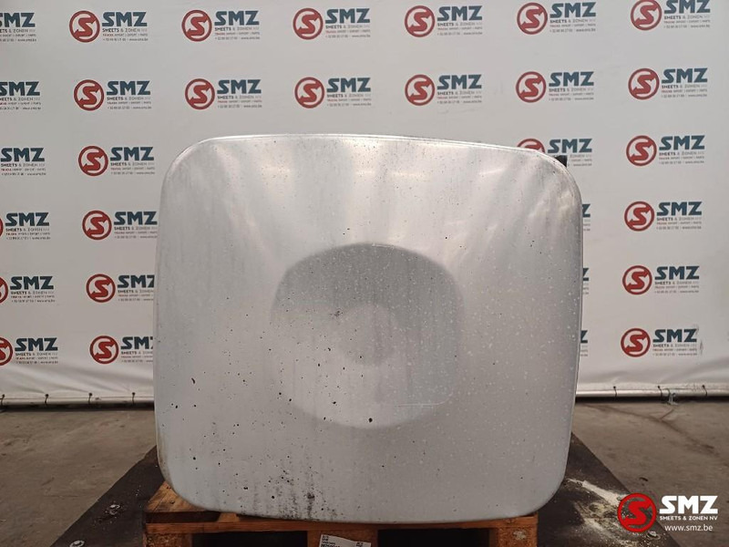 MAN Occ brandstoftank met steunen 600L MAN - Rezervoar za gorivo za Kamion: slika 3 MAN Occ brandstoftank met steunen 600L MAN - Rezervoar za gorivo za Kamion: slika 3
