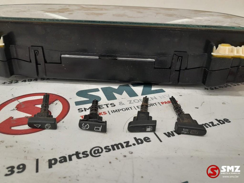 MAN Occ instrumentenpaneel MAN - Komandna tabla za Kamion: slika 3 MAN Occ instrumentenpaneel MAN - Komandna tabla za Kamion: slika 3