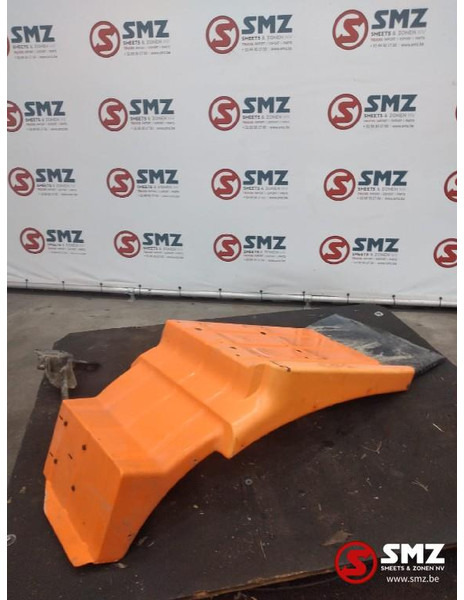 MAN Occ spatbord linksachter MAN - Karoserija i eksterijer za Kamion: slika 1 MAN Occ spatbord linksachter MAN - Karoserija i eksterijer za Kamion: slika 1