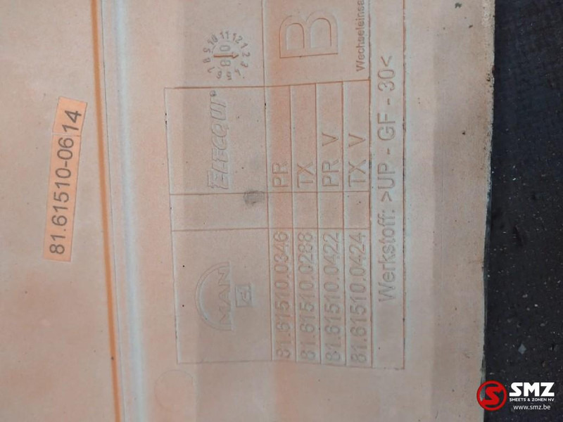 MAN Occ spatbordverlenging rechts MAN - Karoserija i eksterijer za Kamion: slika 3 MAN Occ spatbordverlenging rechts MAN - Karoserija i eksterijer za Kamion: slika 3