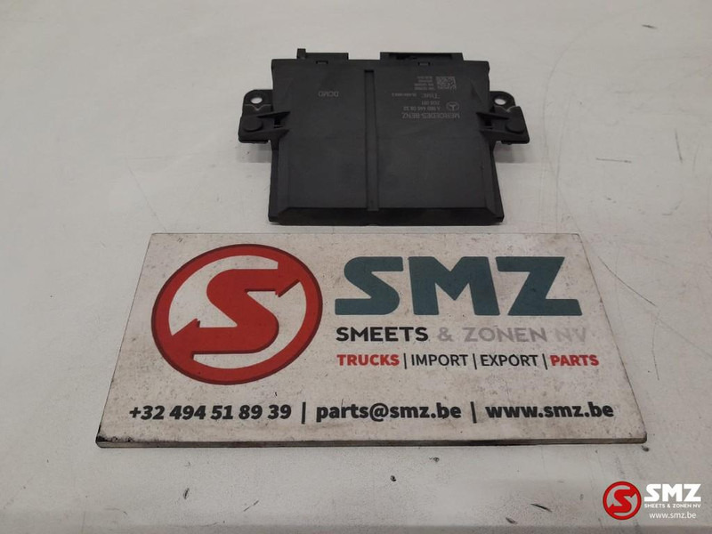 Mercedes-Benz Occ ECU linkerdeur regeleenheid Mercedes - Upravljačka jedinica za Kamion: slika 2 Mercedes-Benz Occ ECU linkerdeur regeleenheid Mercedes - Upravljačka jedinica za Kamion: slika 2