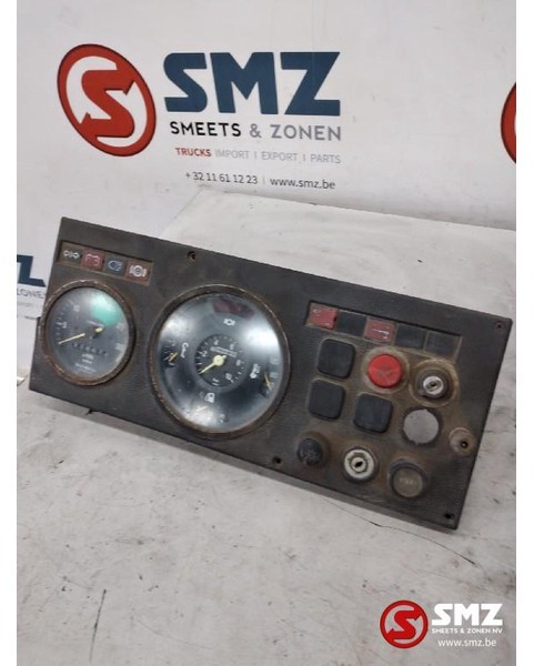 Mercedes-Benz Occ Instrumentenpaneel Mercedes - Komandna tabla za Kamion: slika 1 Mercedes-Benz Occ Instrumentenpaneel Mercedes - Komandna tabla za Kamion: slika 1