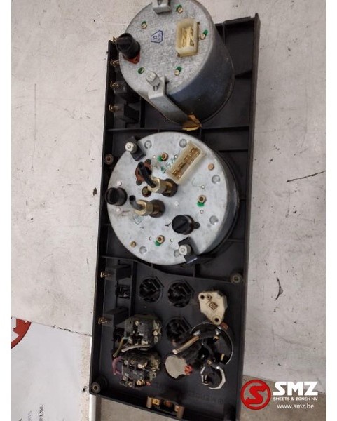 Mercedes-Benz Occ Instrumentenpaneel Mercedes - Komandna tabla za Kamion: slika 4 Mercedes-Benz Occ Instrumentenpaneel Mercedes - Komandna tabla za Kamion: slika 4