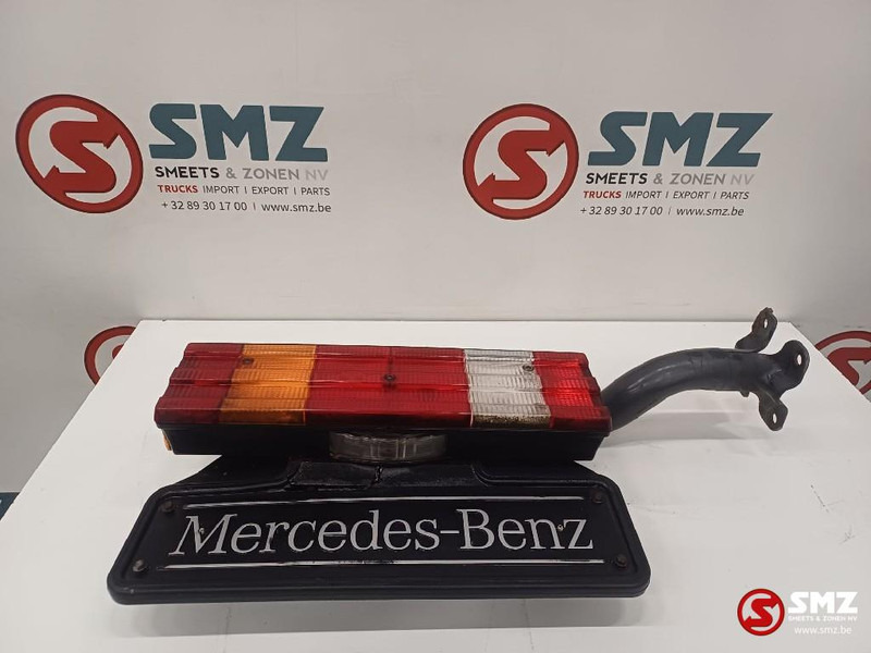 Mercedes-Benz Occ achterlicht links Mercedes - Zadnja svetla za Kamion: slika 1 Mercedes-Benz Occ achterlicht links Mercedes - Zadnja svetla za Kamion: slika 1