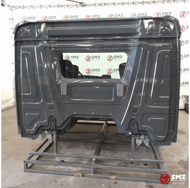 Mercedes-Benz Occ cabine Mercedes Actros MP4 low - Kabina i enterijer za Kamion: slika 4 Mercedes-Benz Occ cabine Mercedes Actros MP4 low - Kabina i enterijer za Kamion: slika 4