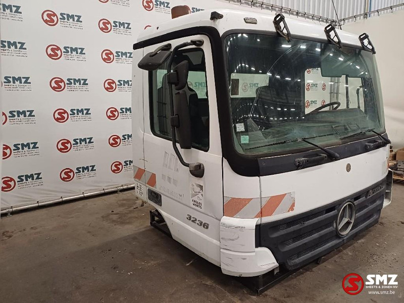 Mercedes-Benz Occ cabine compleet Mercedes Actros MP2 - Kabina i enterijer za Kamion: slika 4 Mercedes-Benz Occ cabine compleet Mercedes Actros MP2 - Kabina i enterijer za Kamion: slika 4