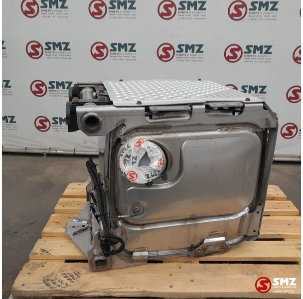 Mercedes-Benz Occ katalysator Euro 4 Mercedes - Katalizator za Kamion: slika 4 Mercedes-Benz Occ katalysator Euro 4 Mercedes - Katalizator za Kamion: slika 4