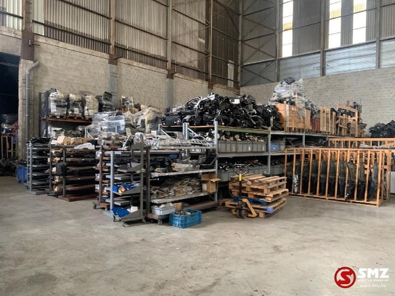 Mercedes-Benz Occ lot van Mercedes Personenwagen + 6000 stuks !! - Karoserija i eksterijer za Automobil: slika 1 Mercedes-Benz Occ lot van Mercedes Personenwagen + 6000 stuks !! - Karoserija i eksterijer za Automobil: slika 1