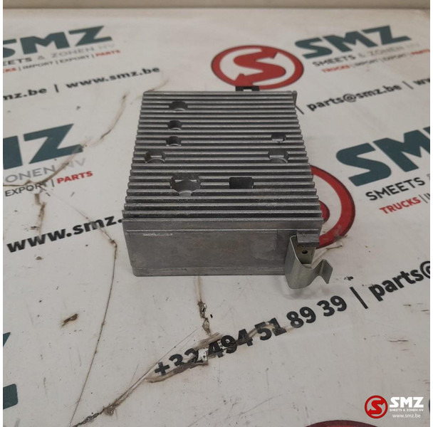 Mercedes-Benz Occ omvormer 24-12V 18A Mercedes - Električni sistem za Kamion: slika 2 Mercedes-Benz Occ omvormer 24-12V 18A Mercedes - Električni sistem za Kamion: slika 2