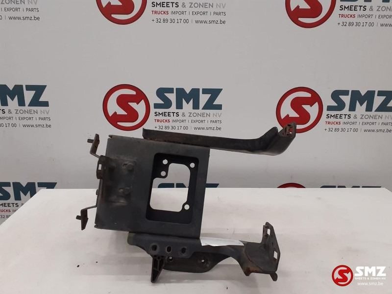 Mercedes-Benz Occ onderste tredebeugel rechts Mercedes - Ram/ Šasija za Kamion: slika 2 Mercedes-Benz Occ onderste tredebeugel rechts Mercedes - Ram/ Šasija za Kamion: slika 2