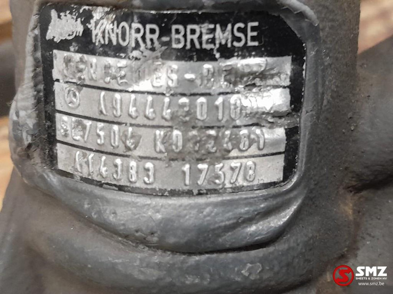 Mercedes-Benz Occ remklauw achter links Mercedes - Sklopovi kočnice za Kamion: slika 3 Mercedes-Benz Occ remklauw achter links Mercedes - Sklopovi kočnice za Kamion: slika 3