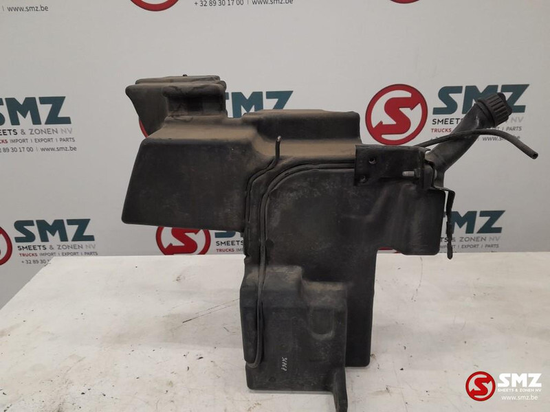 Mercedes-Benz Occ ruitensproeiervloeistoftank + waterpomp Merced - Brisač za Kamion: slika 1 Mercedes-Benz Occ ruitensproeiervloeistoftank + waterpomp Merced - Brisač za Kamion: slika 1