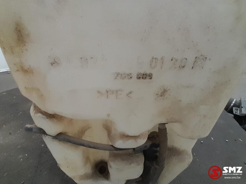 Mercedes-Benz Occ ruitenwisservloeistoftank Mercedes Atego A9738 - Brisač za Kamion: slika 4 Mercedes-Benz Occ ruitenwisservloeistoftank Mercedes Atego A9738 - Brisač za Kamion: slika 4