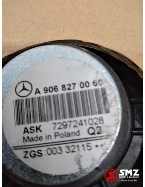 Mercedes-Benz Set luidsprekers mercedes sprinter w906 - Kabina i enterijer za Kamion: slika 2 Mercedes-Benz Set luidsprekers mercedes sprinter w906 - Kabina i enterijer za Kamion: slika 2