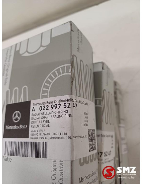 Mercedes-Benz Set van 4 wielnaafkeerrringen Mercedes - Suspenzija za Kamion: slika 4 Mercedes-Benz Set van 4 wielnaafkeerrringen Mercedes - Suspenzija za Kamion: slika 4