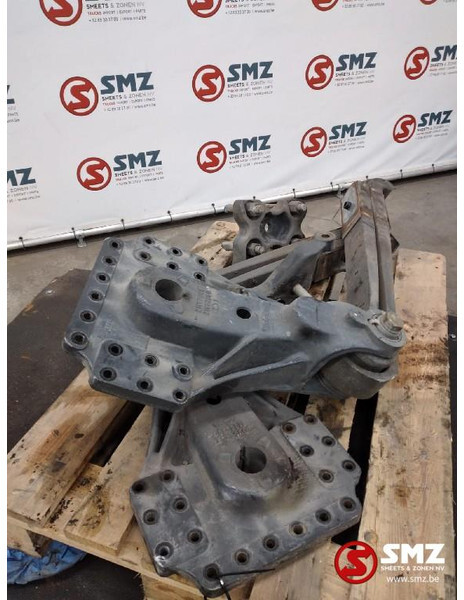 Renault Occ set veersteunen + armen Renault T 21682249 216 - Upravljački sistem za Kamion: slika 1 Renault Occ set veersteunen + armen Renault T 21682249 216 - Upravljački sistem za Kamion: slika 1