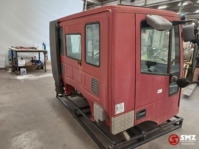 Iveco Occ Cabine Iveco Trakker - Rezervni deo za Kamion: slika 5 Iveco Occ Cabine Iveco Trakker - Rezervni deo za Kamion: slika 5