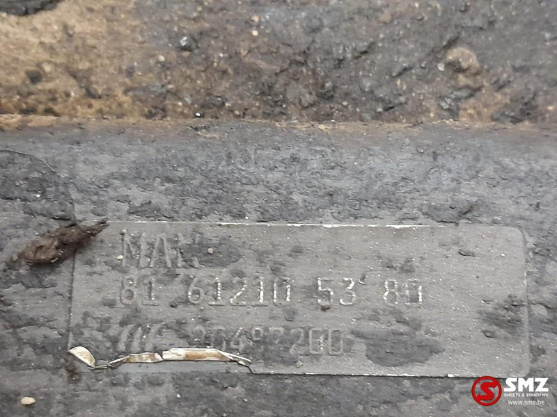 MAN Occ cabinespatbord rechts MAN - Rezervni deo za Kamion: slika 5 MAN Occ cabinespatbord rechts MAN - Rezervni deo za Kamion: slika 5