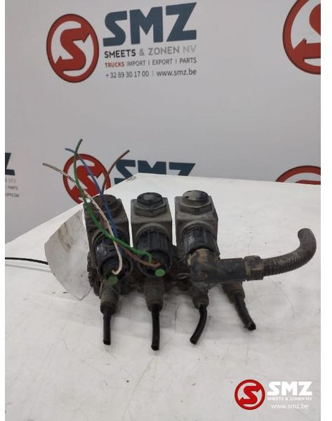 Volvo Occ set 3 magneetventielen Volvo FM 1078316 - Rezervni deo za Kamion: slika 2 Volvo Occ set 3 magneetventielen Volvo FM 1078316 - Rezervni deo za Kamion: slika 2