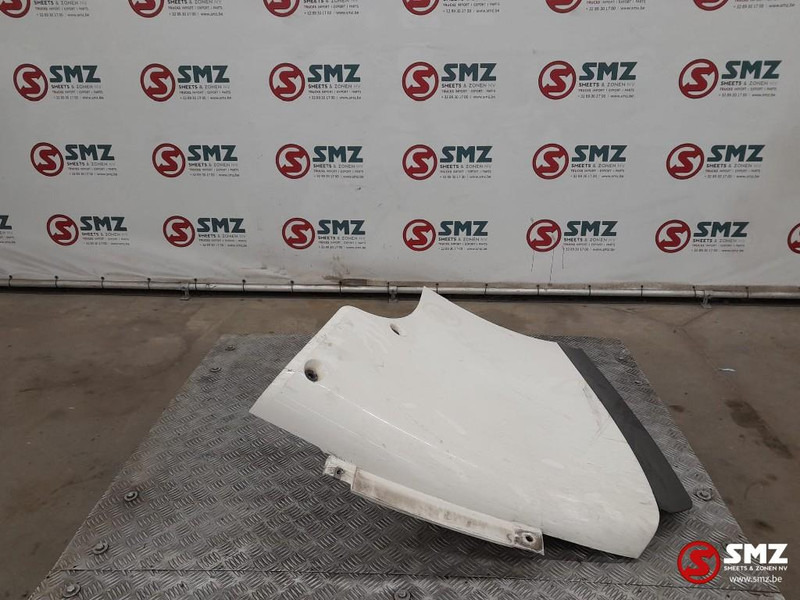 Scania Occ cabinespoiler rechtsboven Scania - Aerodinamika/ Spojler za Kamion: slika 2 Scania Occ cabinespoiler rechtsboven Scania - Aerodinamika/ Spojler za Kamion: slika 2