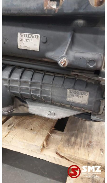 Volvo Occ Radiator met intercooler Volvo FH12 - Radijator za Kamion: slika 3 Volvo Occ Radiator met intercooler Volvo FH12 - Radijator za Kamion: slika 3